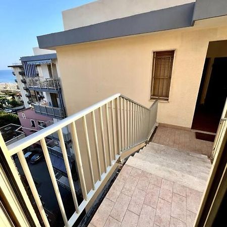 Casa Solymar Apartment Vallecrosia Luaran gambar